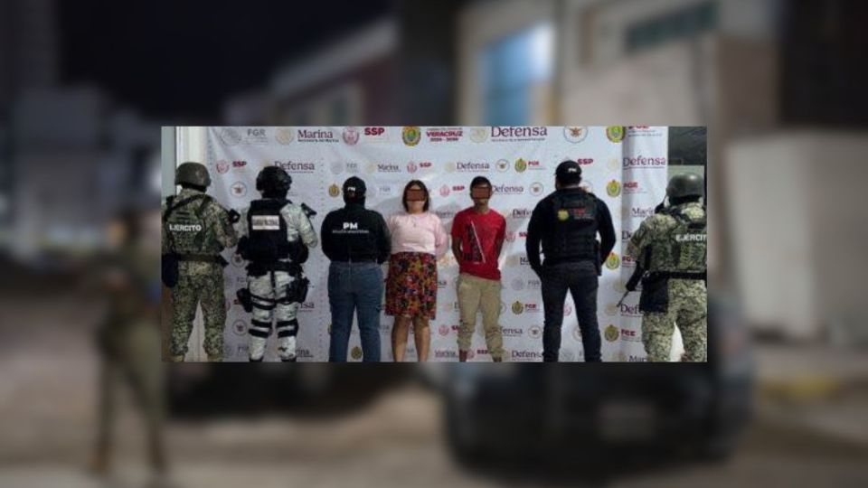 Nuevo cateo en Veracruz deja hombre y mujer detenidos en colonia Virgilio Uribe; esto hallaron