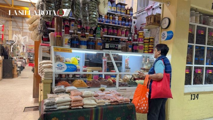 Locatarios son defraudados en su intento por regularizarse en mercados