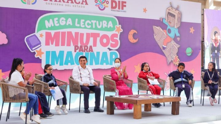 Niños disfrutan de "Minutos para Imaginar" con Salomón Jara y la presidenta del DIF Oaxaca