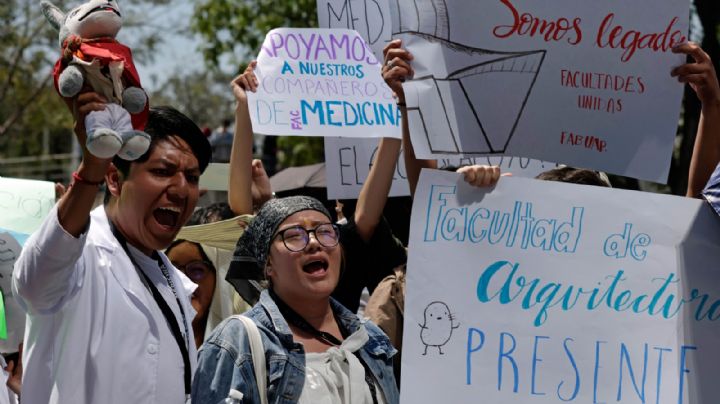 Estudiantes de Medicina de la BUAP levantan paro tras acuerdo con rectora