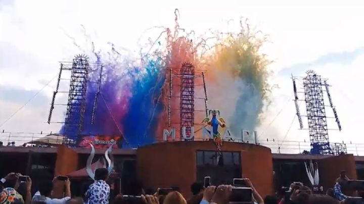 Piromusicales abren la feria de la pirotecnia en Tultepec