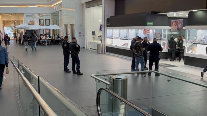 Atraco a Joyería Bizarro en Plaza Reforma 222; se hicieron pasar por clientes