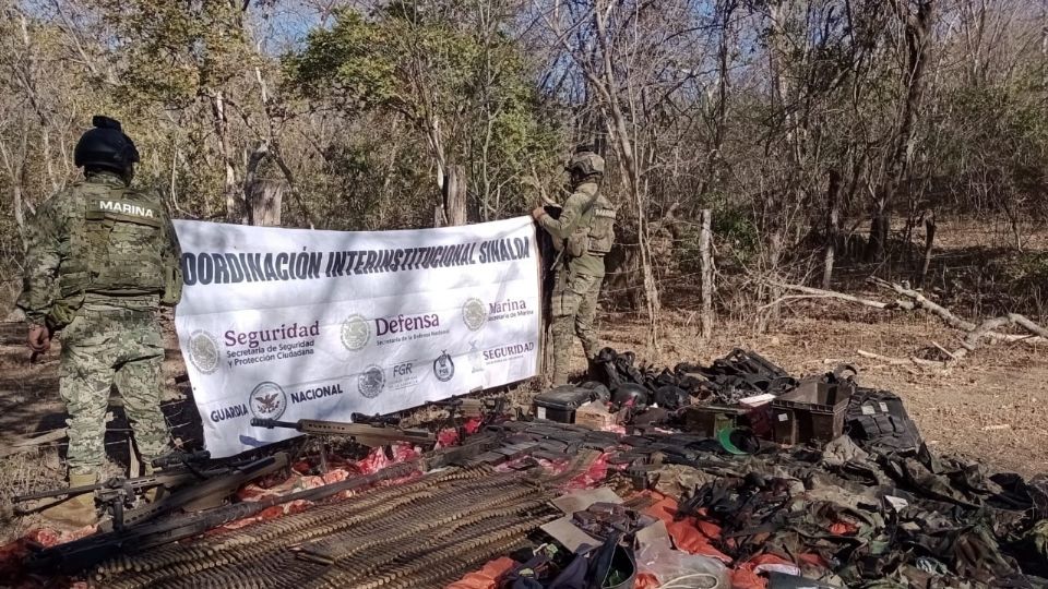 Continúan los operativos en Sinaloa: aseguran explosivos, armas, drogas y vehículos robados