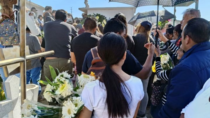 Sepultan a las 3 personas asesinadas presuntamente por un expolicía