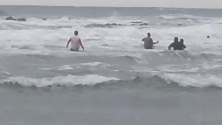 Ola se lleva a adolescente de Irapuato, intentaba rescatar a mujer en playa de Veracruz