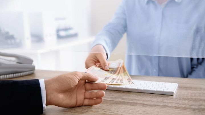 Banamex, BBVA y Banco Azteca cambiarán retiros y depósitos en efectivo: este será el nuevo requisito