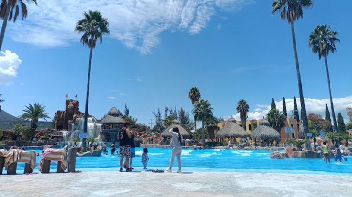 Esta línea de autobuses te lleva directo a los balnearios de aguas termales en Ixmiquilpan