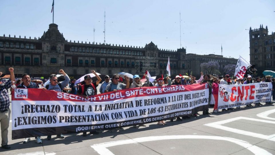 Maestros de la CNTE continúan con paro de 72 horas a pesar de que Sheinbaum retiró la reforma a la Ley del ISSSTE