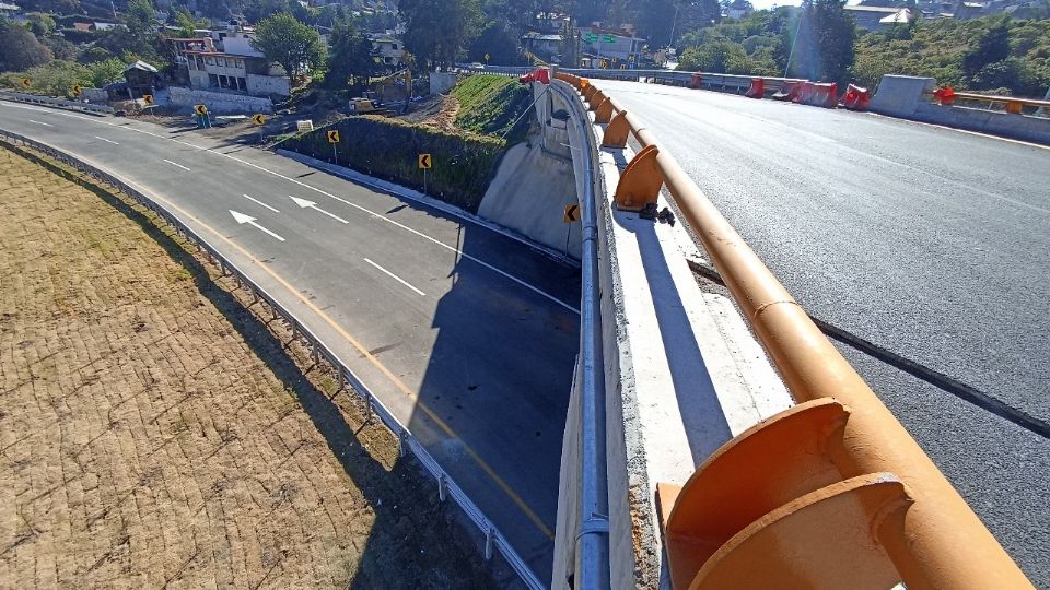 Así se ven las partes de la carretera ya acabadas