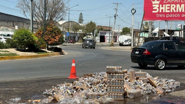 Su primera chamba: se le caen a repartidor las Tecate y no hubo rapiña porque no eran Corona