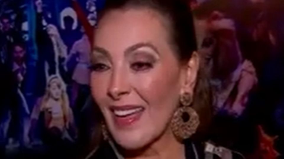 Para que le retiraran los implantes mamarios