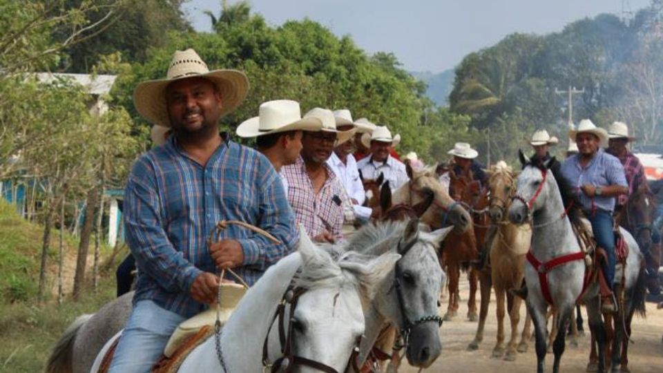 Y participaría ahora de nuevo en la política.