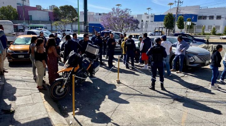 Se desata pelea campal entre locatarios y ambulantes de Pachuca; esto pasó