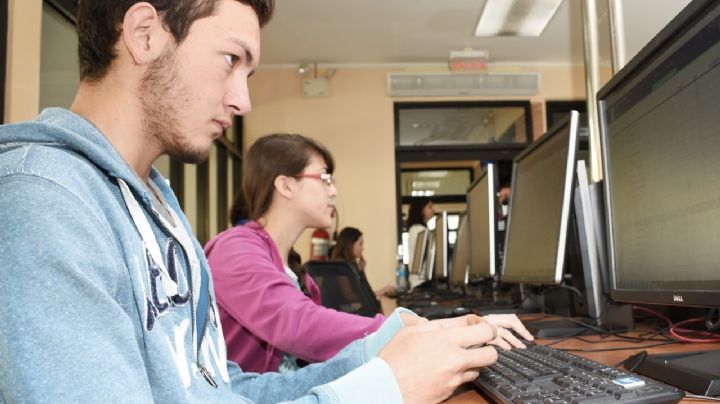 Jóvenes prefieren Beca Bienestar a tener empleo: Banamex