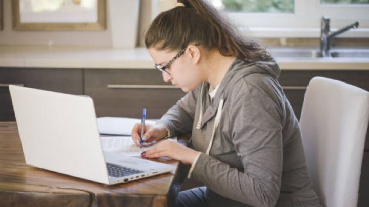 El SAT sorprende a usuarios con este anuncio, cambia el horario para presentar declaración anual