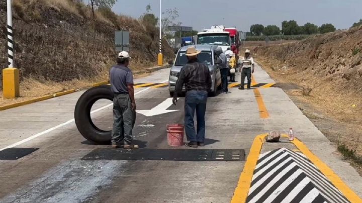 Bloqueo en el Arco Norte: Ejidatarios cierran de manera intermitente la caseta en este punto
