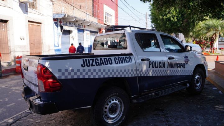 Policías municipales, con salario menor al mínimo, sin seguro de vida