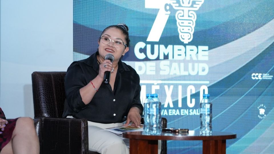 La secretaria de Salud de Hidalgo Vanesa Escalante Arroyo acudió a la cumbre