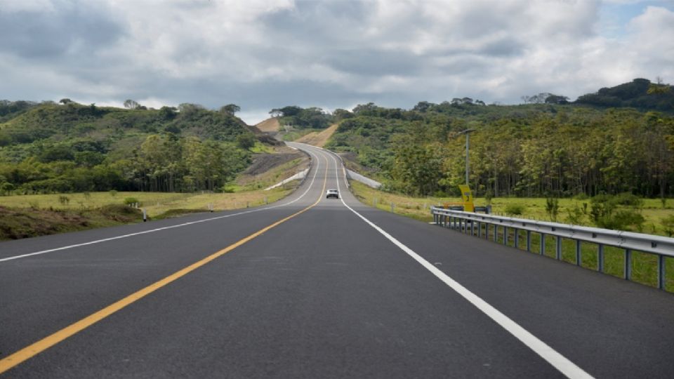 La carretera que será bloqueada es muy usada por decenas de conductores, quienes se verán afectados