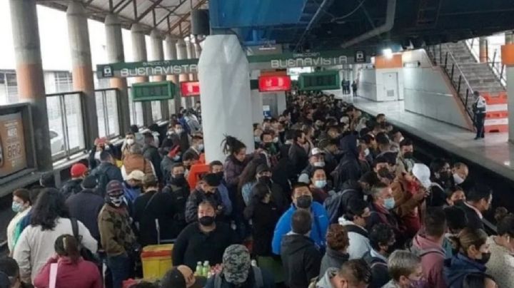 Otra vez la Línea B del Metro, reportan falta de trenes; este es el retraso en las estaciones