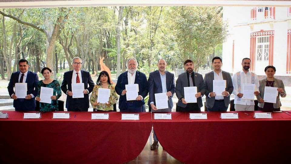 Hidalgo firmó dos convenios de colaboración