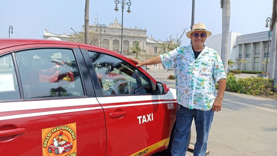 El Gallo, considerado “el mejor taxista de Veracruz” que busca ser ejemplo para otros en el gremio