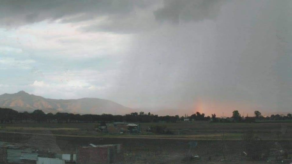 Así de cerca estuvo en Silao la lluvia el pasado domingo por la tarde.