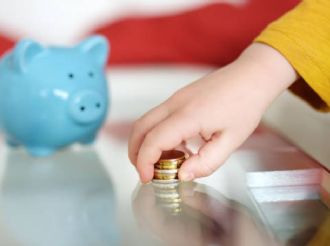 ¿Cómo enseñar a los niños a usar el dinero?