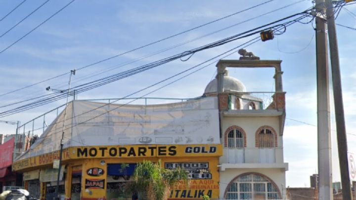 El "mini Arco de la Calzada" de esta casa ya aparece en Google Maps
