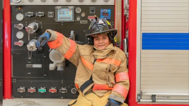 Mariano tiene 9 años, es bombero y ya ha enfrentado al fuego en varios incendios