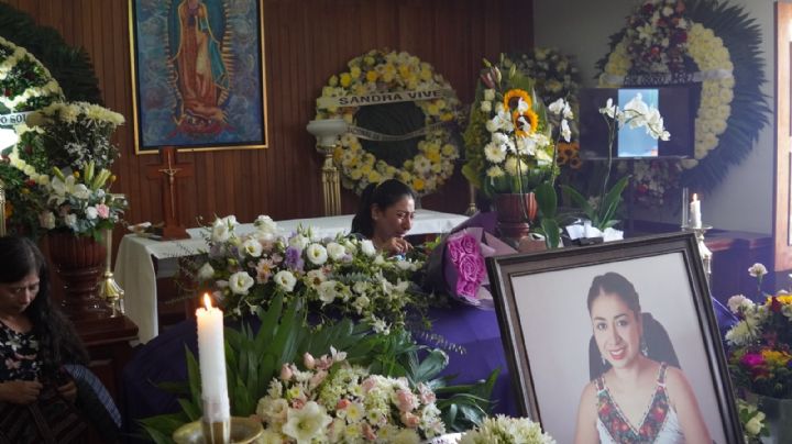 Entre flores y lucha: así fue el último adiós de la activista Sandra Domínguez