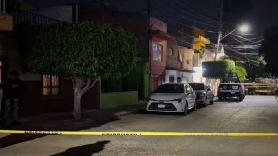 Tras el ataquen los agresores huyeron en la motocicleta.