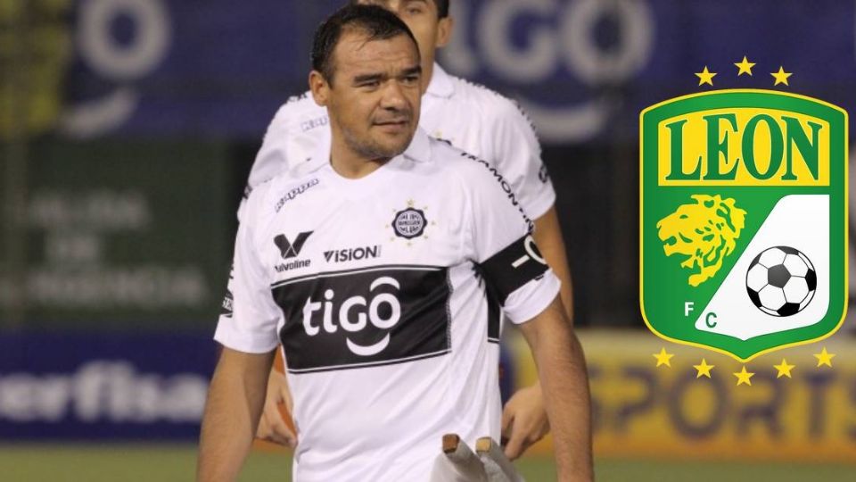 Julio César Manzur jugó con el León en el 2011.
