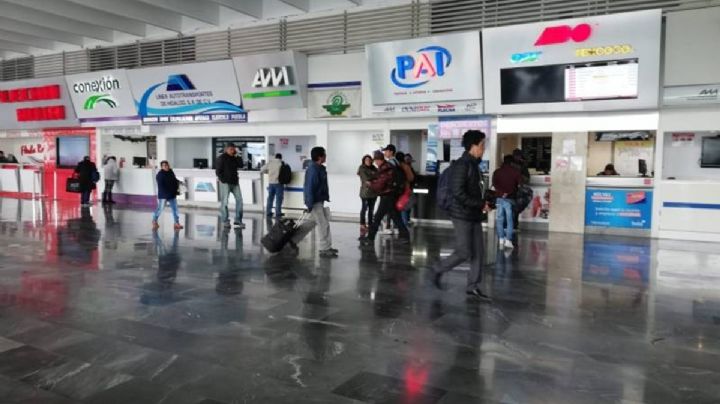 Denuncian a hombre por presunto acoso a mujeres en baños de la Central de Autobuses de Pachuca