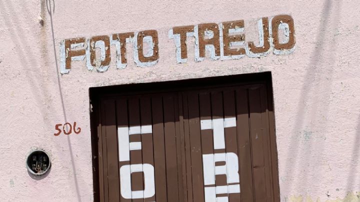 El triste cierre de Foto Estudio Trejo: solo queda el letrero