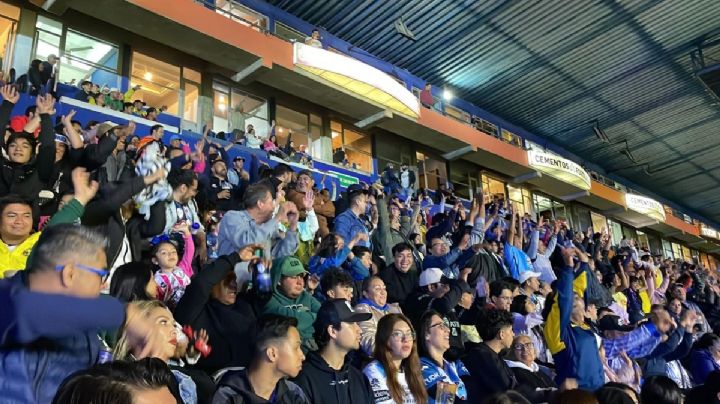 Castigar disturbios en estadios con cárcel y multas, propuesta de diputados de Morena