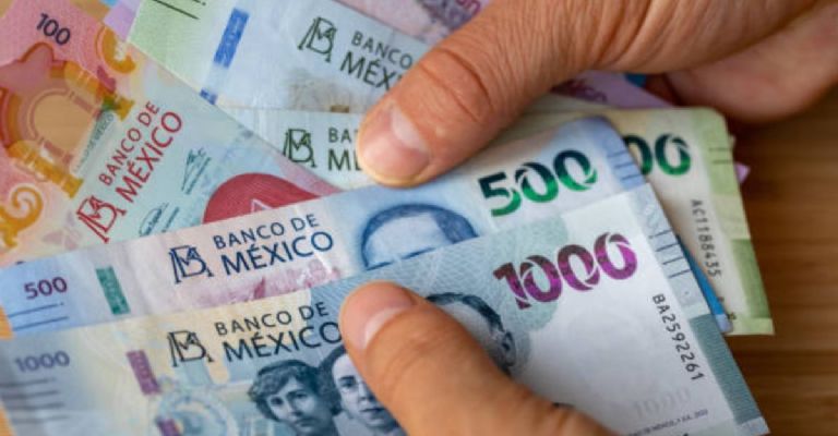 Salarios maestras en México