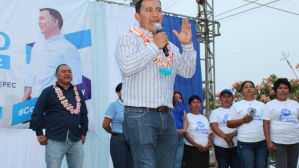 Candidato del PAN en Texistepec detiene su campaña tras asesinato de Yesenia Lara
