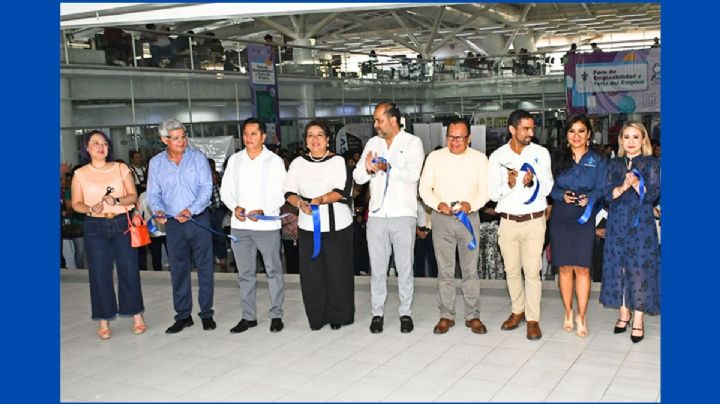 UV promueve inserción laboral de sus estudiantes y egresados