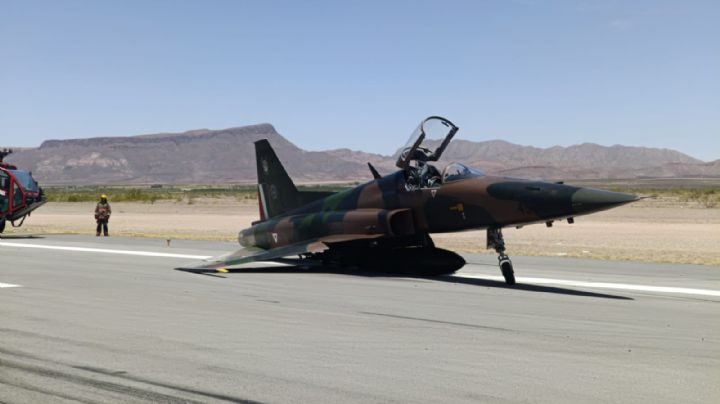 Avión militar de combate sufre percance en aeropuerto de Chihuahua; suspenden vuelos
