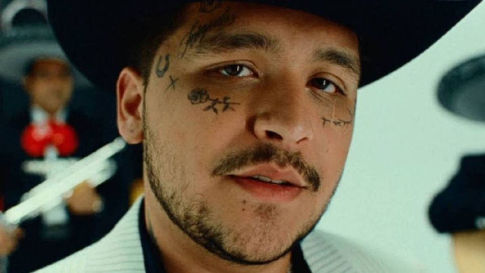 El famosos cantante acudió a los juzgados en la capital del país.