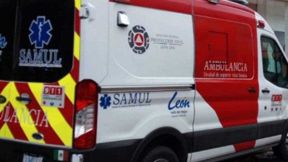 El trabajador, de 40 años, de una fábrica de calzado operaba una máquina cuando quedó atrapado, sufrió fractura de cráneo y murió.