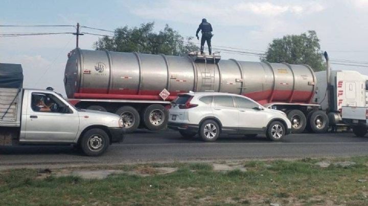 Se desata persecución en la México-Pachuca por el robo de una pipa