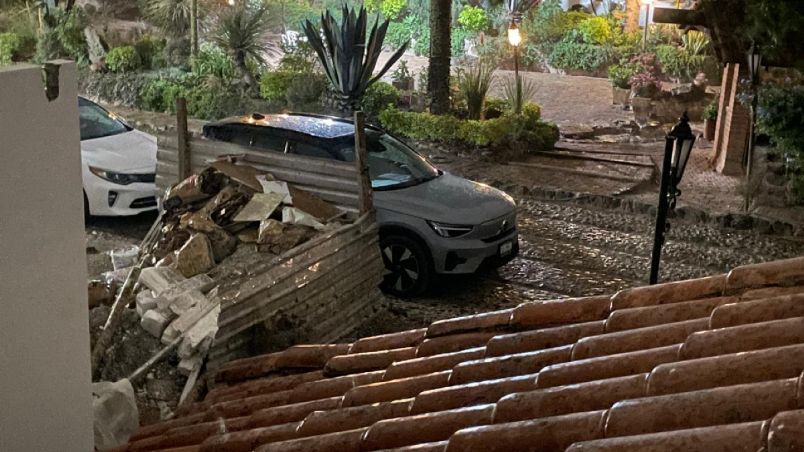 En algunas colonias de León cayó granizo en los primeros minutos de hoy.