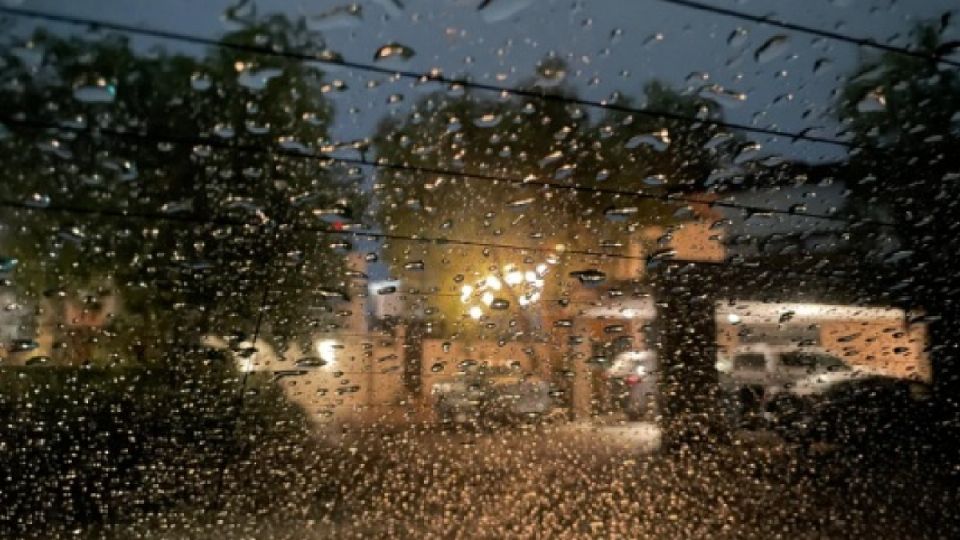 La tormenta eléctrica despertó a los leoneses.