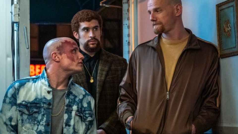 En la película Caught Stealing