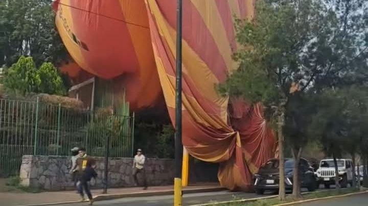 Cae globo aerostático en Teotihuacán: piloto y pasajeros sin heridas de gravedad