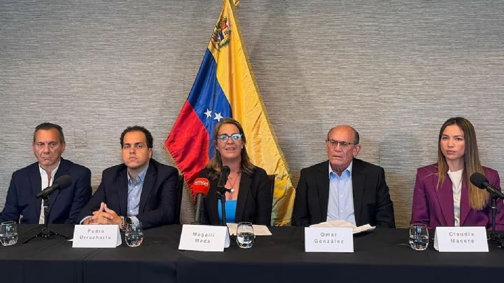 Equipo de María Corina pide mayor presión contra Maduro tras huir a EU