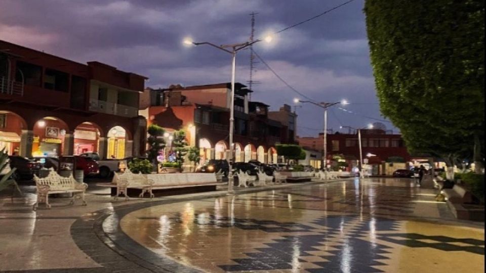Con lluvia empezó a caer la noche ayer en Villagrán.