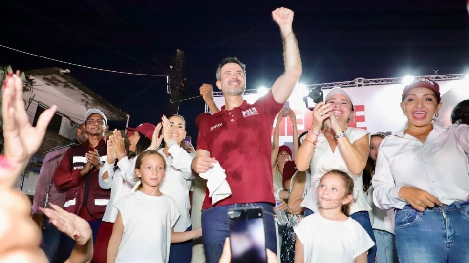 Polo Deschamps cierra campaña en Alvarado con ventaja en todas las encuestas